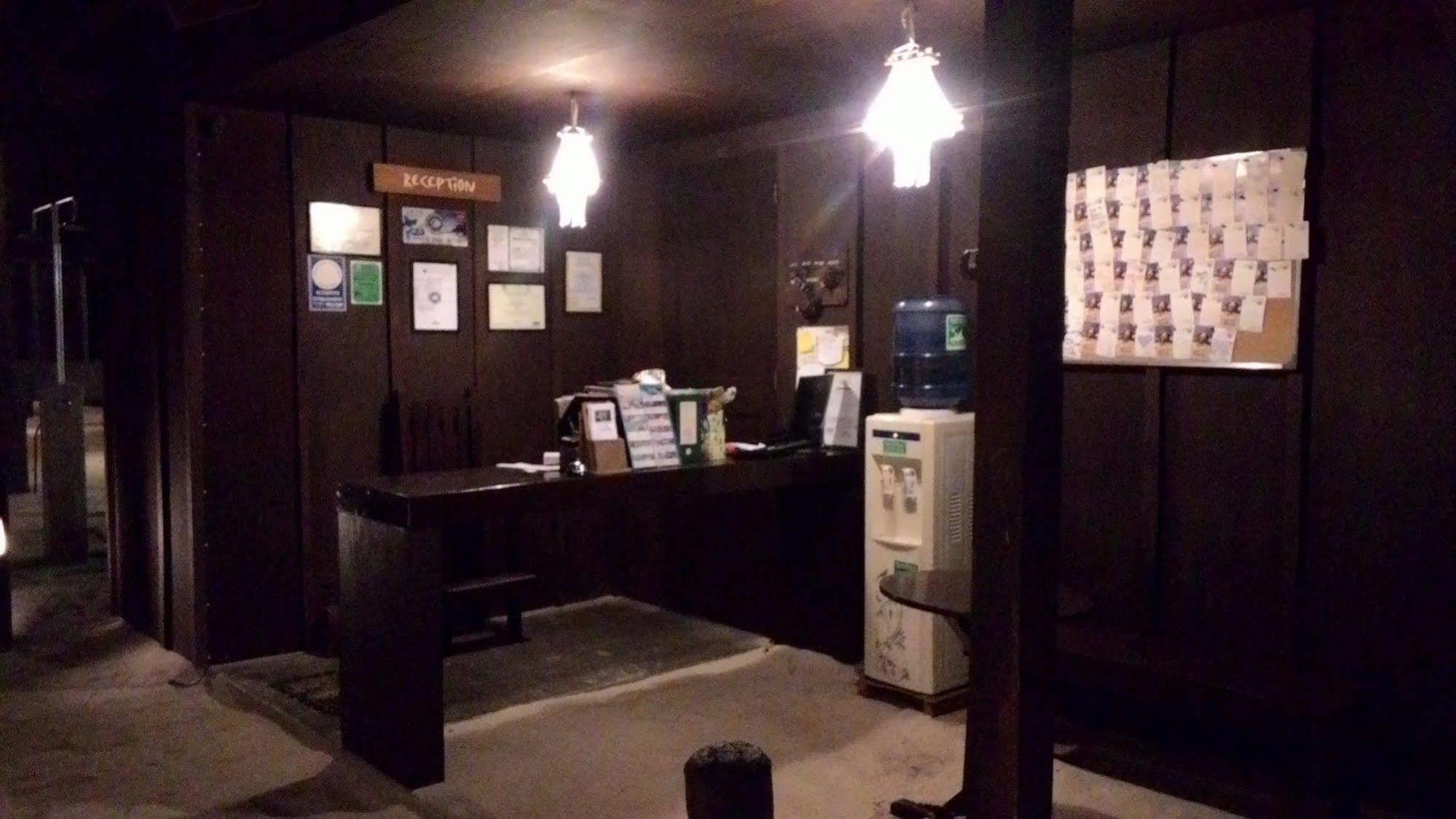 ホテル ボラカイ ピト ハッツ Manoc-Manoc エクステリア 写真